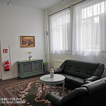 Отель Liahof Улларед Экстерьер фото